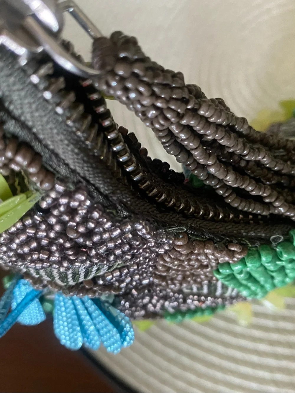 Hand-Beaded Floral Accent Shoulder Bag in Green